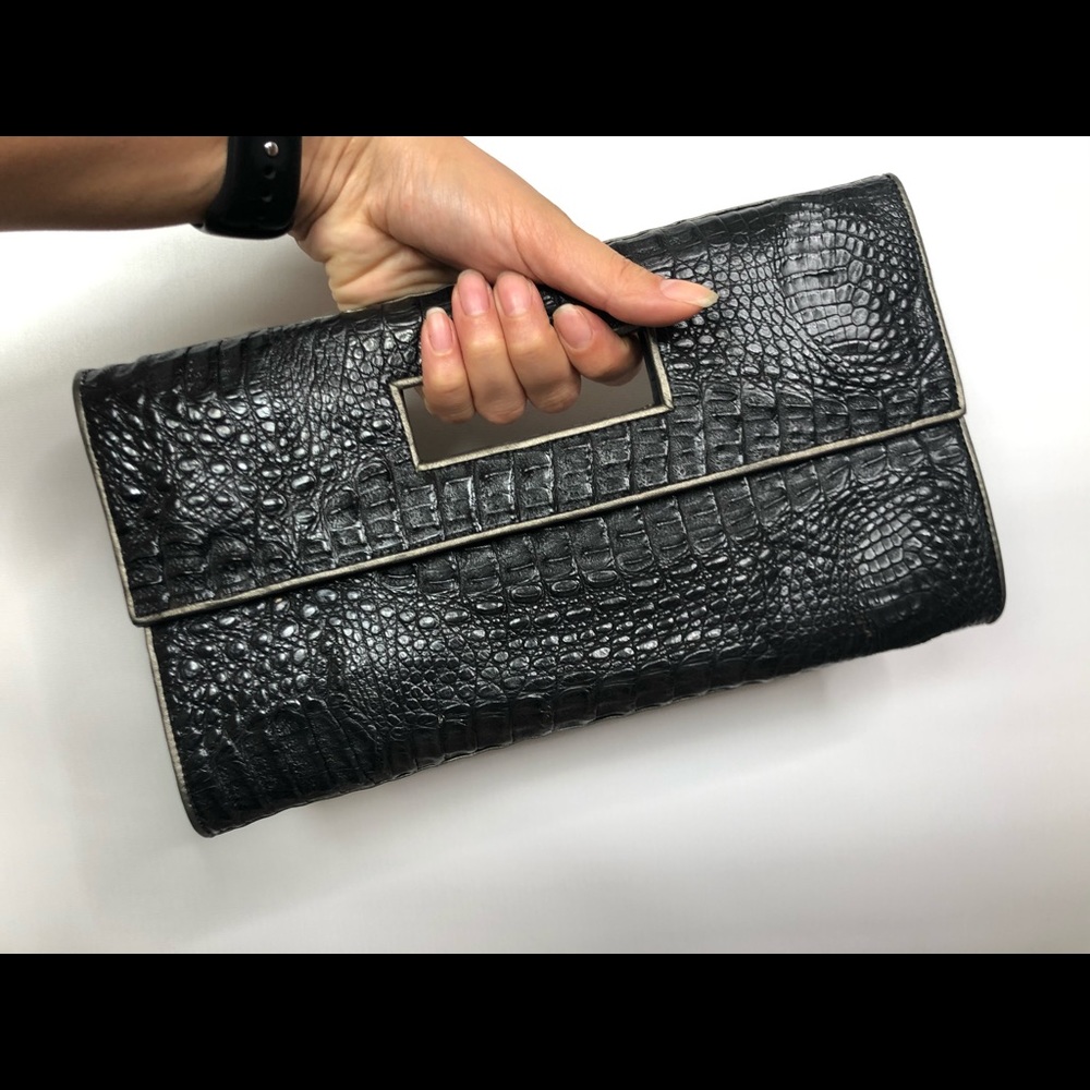 Vivo leather clutch bag handbag black magnet small